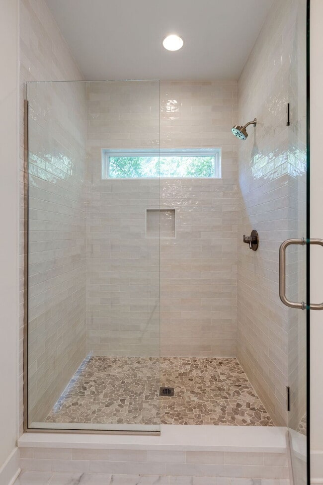 Building Photo - "Charming 4-Bedroom Nashville Oasis with Elegant Hardwood Floors & Private Guest Suite!"