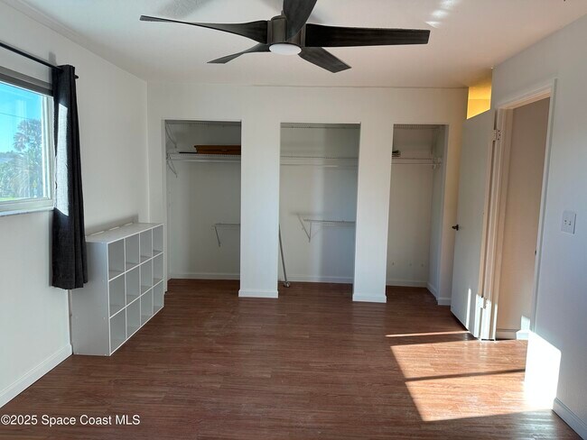 Building Photo - 56 Emerald Ct