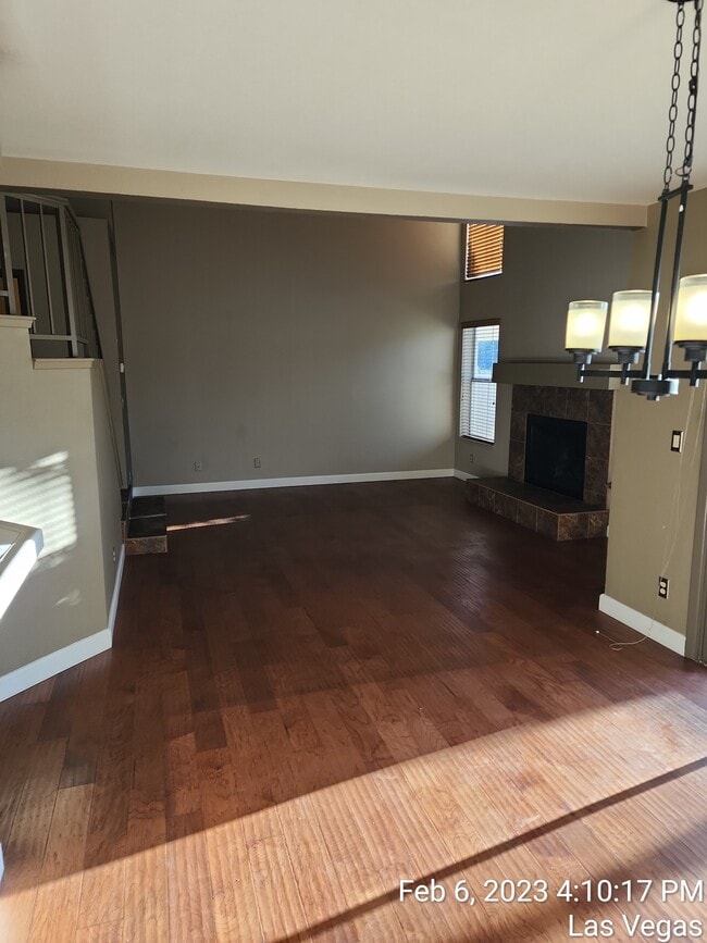 Building Photo - 2657 Seashore Dr