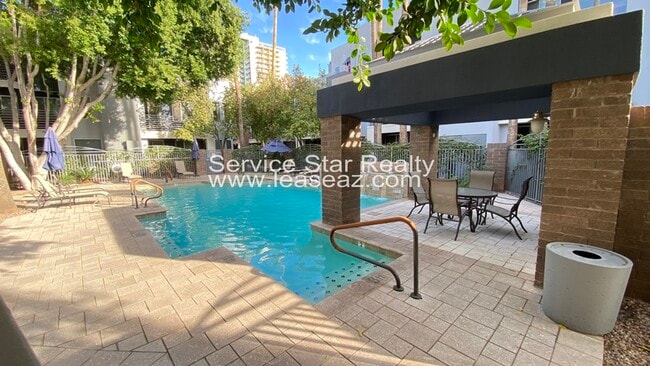 Building Photo - 3633 N 3rd Ave