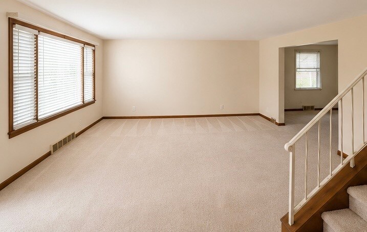 Building Photo - 60 Prestwick Dr