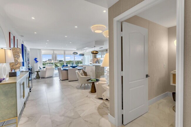 Building Photo - 500 SE Mizner Blvd