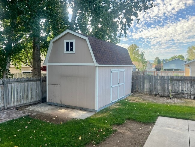 Building Photo - Lovely 4-Bedroom House in Lehi