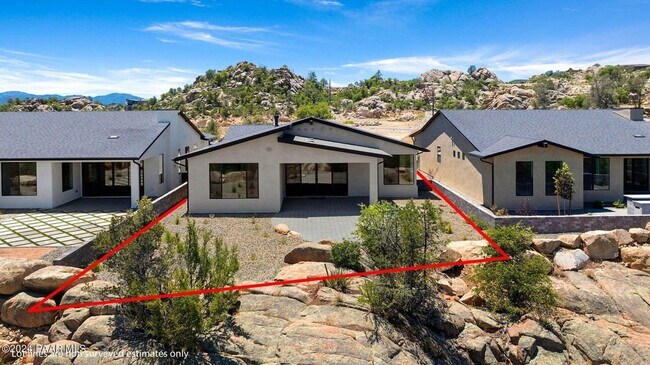 Building Photo - Beautiful Home in a Stunning 55+ Community...