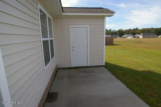 Building Photo - 2204 Saddleback Dr