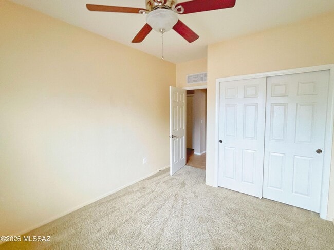 Building Photo - 11786 W Fordson Dr