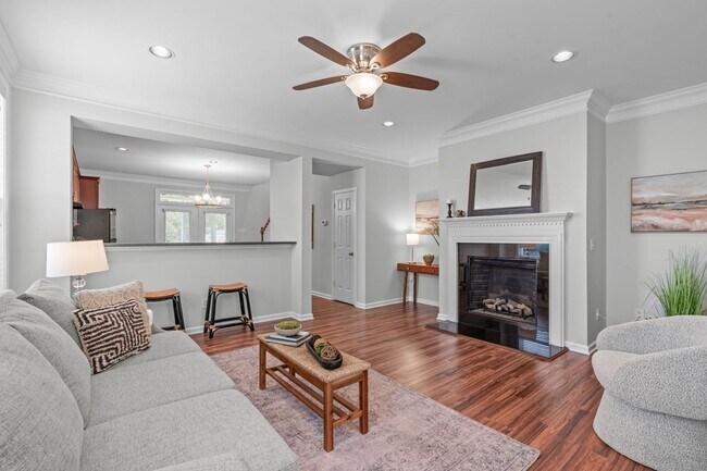Building Photo - Stylish 2BR+Office (Optional 3rd Bedroom),...