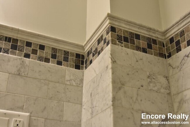 Building Photo - 1 Parker Hill Terrace