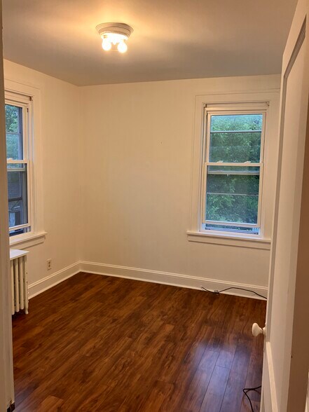 Bedroom #3 - 895 Mercer St