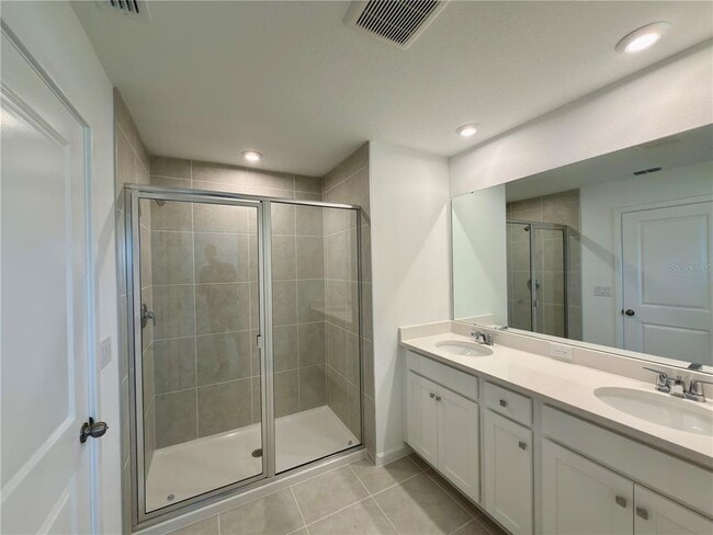 Building Photo - 10059 Gazebo Aly