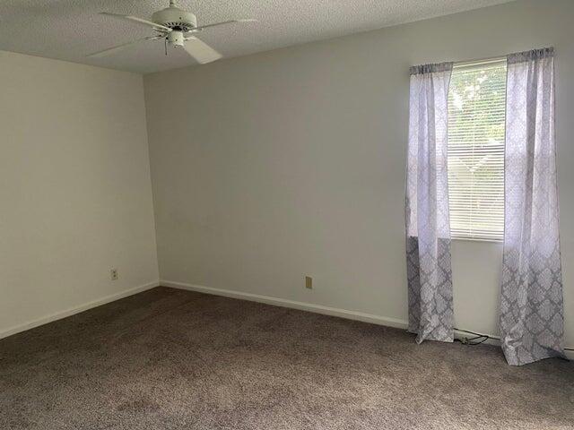Building Photo - 12692 Shoreline Dr