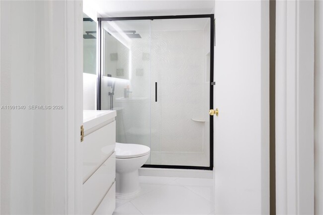 Building Photo - 770 Claughton Island Dr