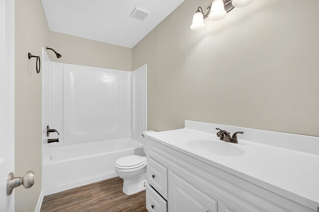 Building Photo - 2426 Quail Ridge Ln SW