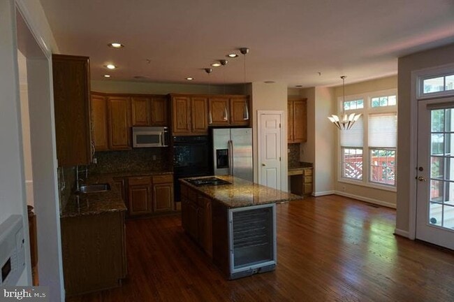 Building Photo - 8036 Kidwell Town Ct
