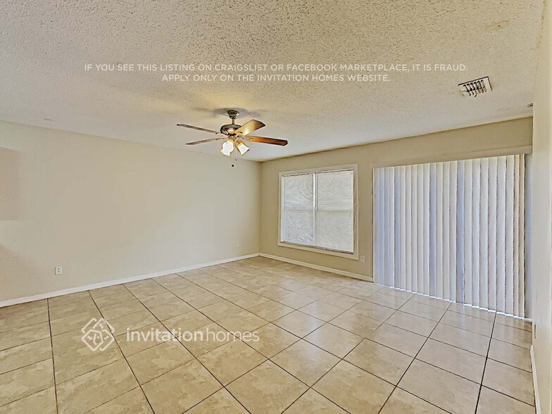 Building Photo - 1327 Aguacate Ct