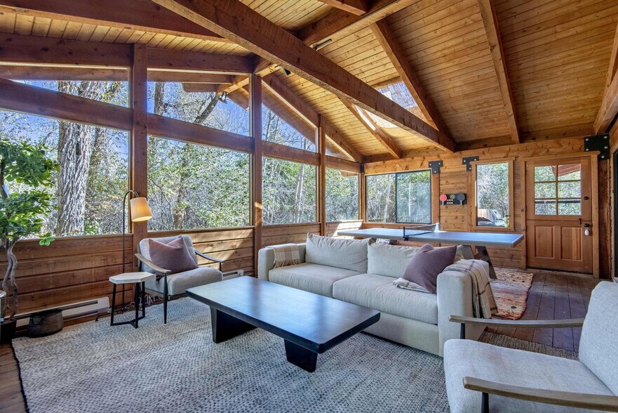 Building Photo - 529 Quaking Aspen Dr
