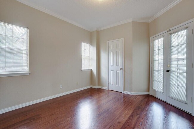 Building Photo - 3111 Tom Green St