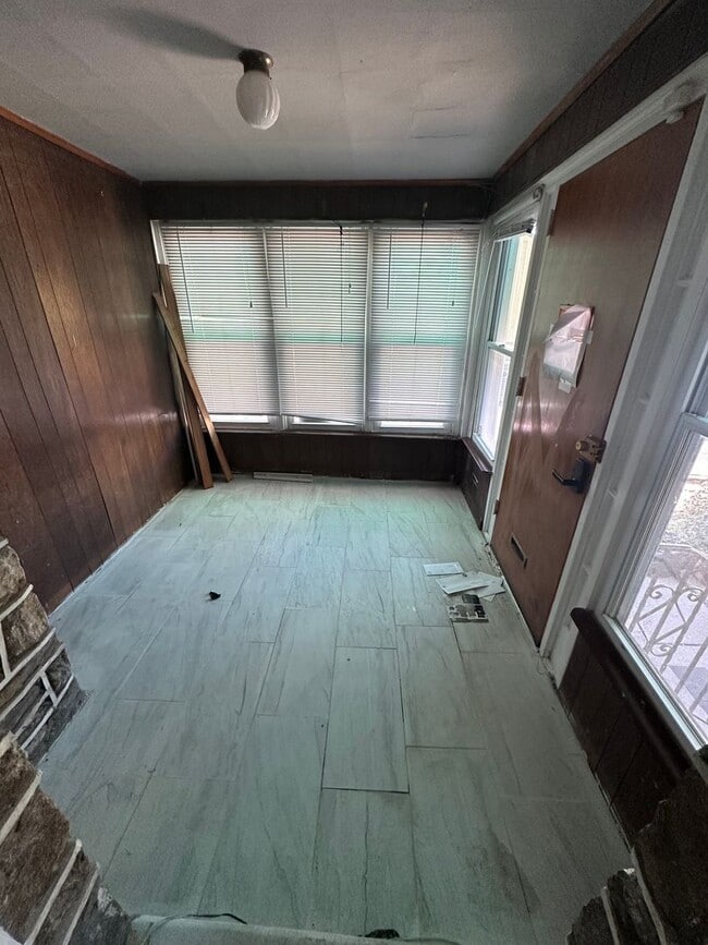 Building Photo - Charming 3-Bedroom Row Home in Upper Darby