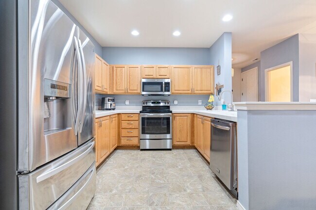 Building Photo - 4127 McKinley St NE