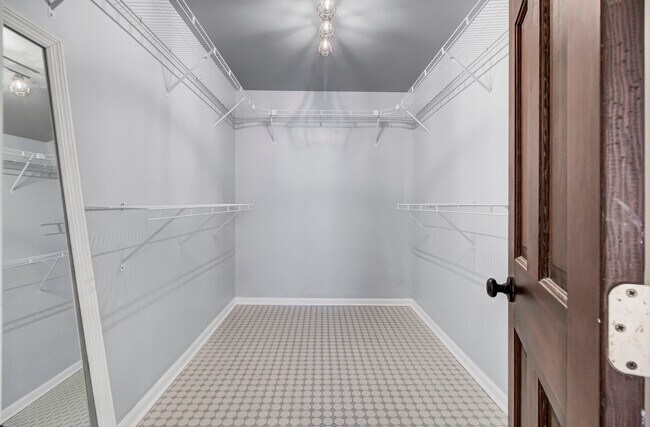 Building Photo - 8000 Eberly Ave