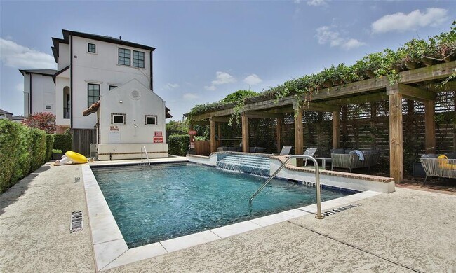 Building Photo - 2707 Cohn Garden Ln
