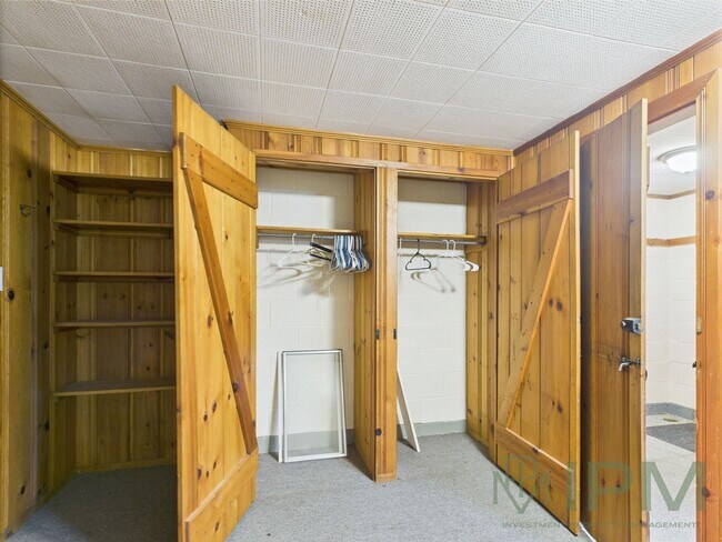 Building Photo - 307 N Fayette St