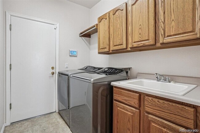 Building Photo - 6333 S Sicily Way