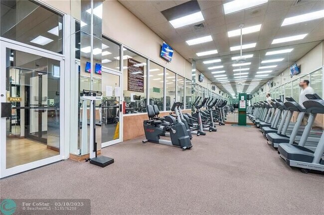 Building Photo - 7765 Yardley Dr