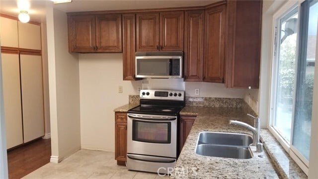 Building Photo - 12341 Carnaby St