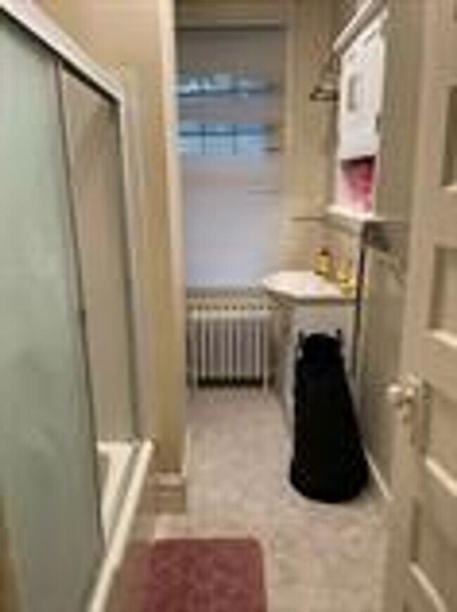 Primary Photo - 538 Myrtle Ave