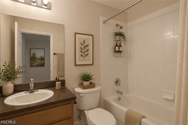 Building Photo - 8291 Pacific Beach Dr