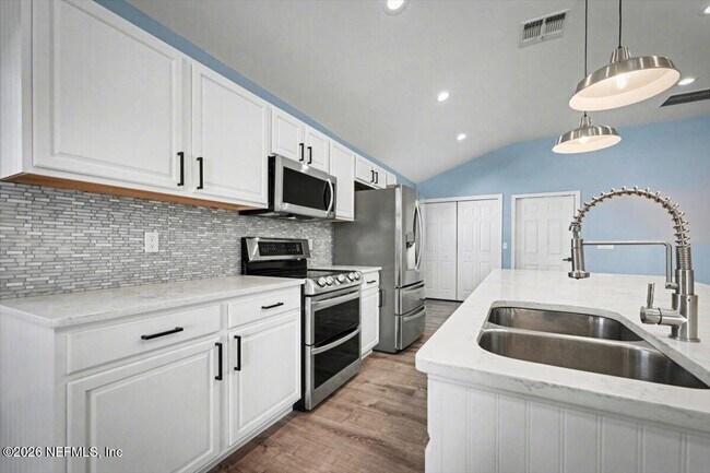 Building Photo - 1334 Brookgreen Way