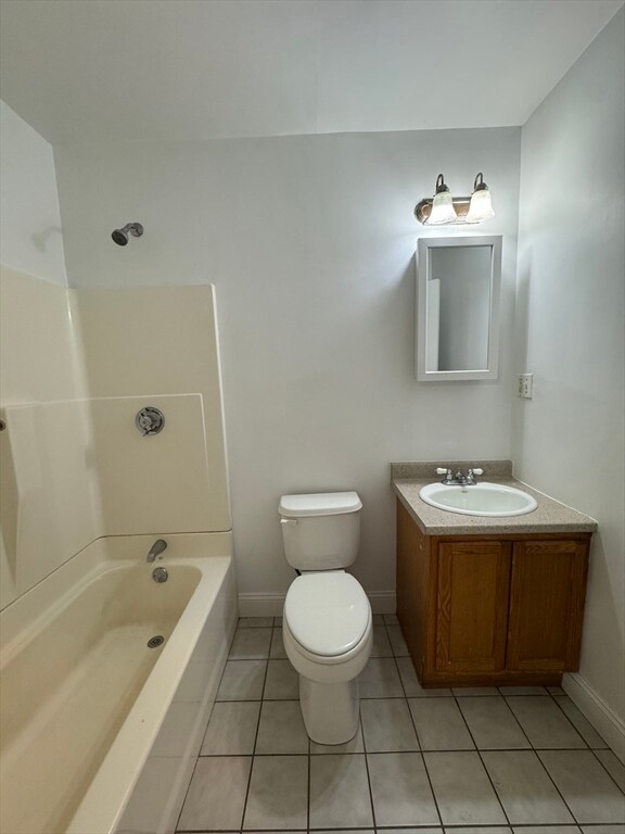 Building Photo - 173 Winnisimmet St