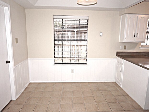 Building Photo - 6714 McCallum Blvd