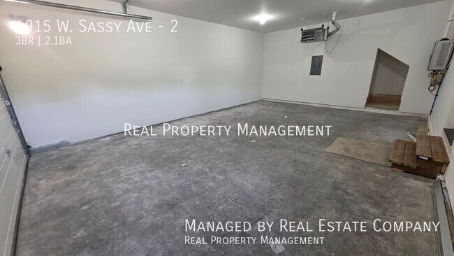 Building Photo - 4915 W Sassy Ave
