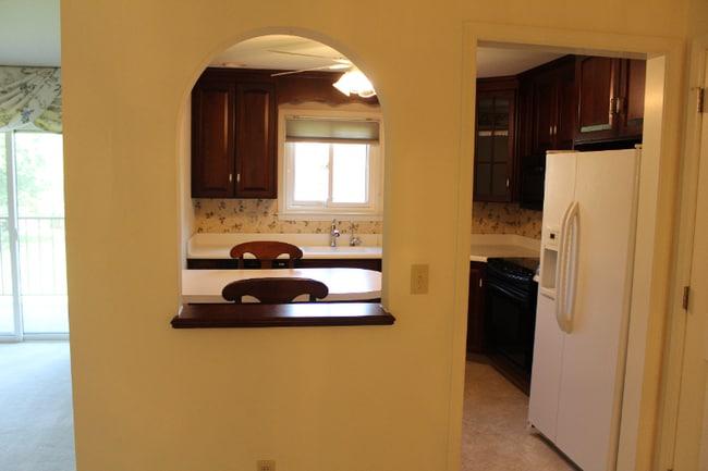 Building Photo - 867 Cold Spring Rd