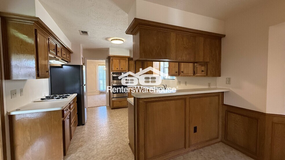 Building Photo - 6223 Denmark Dr