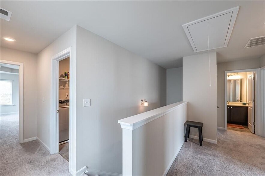 Building Photo - 2205 Apollo Pl