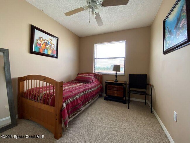 Building Photo - 404 Taylor Ave