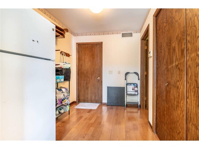 Building Photo - 17796 Cedar Park Loop