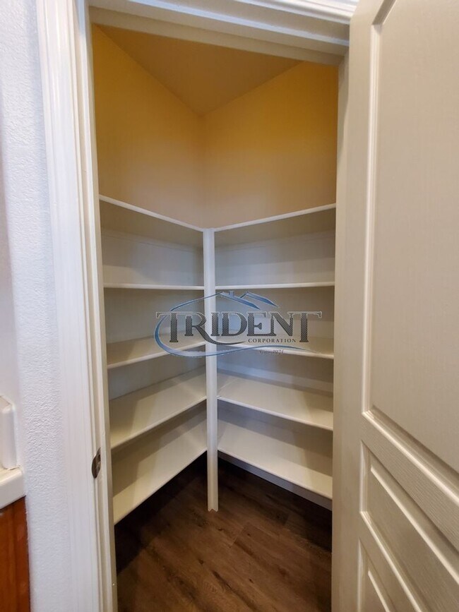 Building Photo - Two Weeks Free Move-in Special!