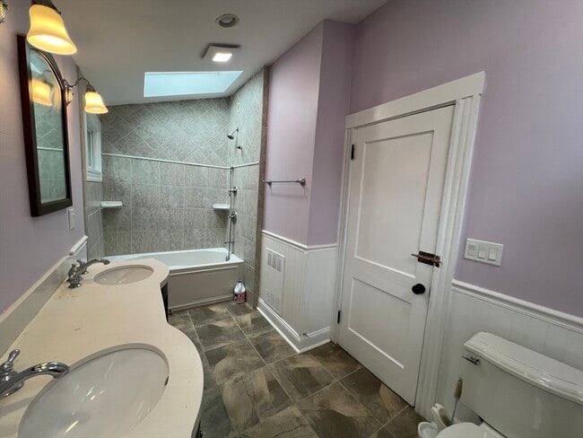 Building Photo - 41 Cleveland Ave