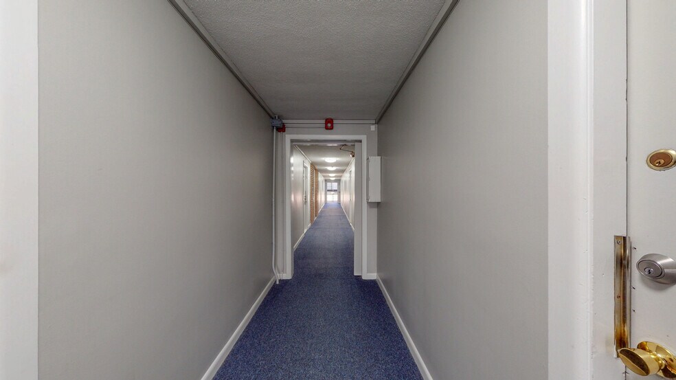 Building Photo - 15 Walbridge St