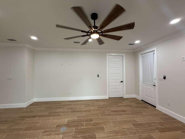 Building Photo - 361 County Line Rd