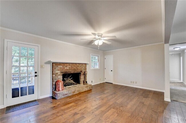 Building Photo - 478 Dorsey Cir SW