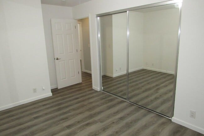 Building Photo - Updated 3 Bed, 2 Bath Home Close to Dublin HS