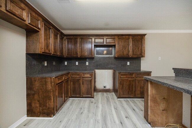 Building Photo - 4624 Larkspur St