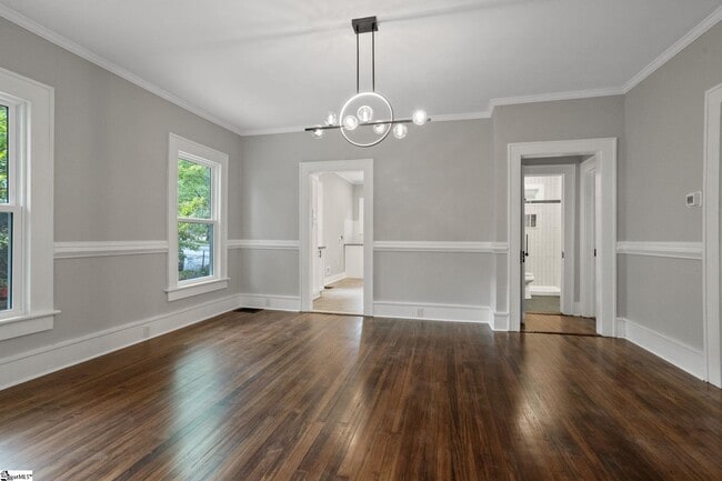 Building Photo - 3 Whitsett St