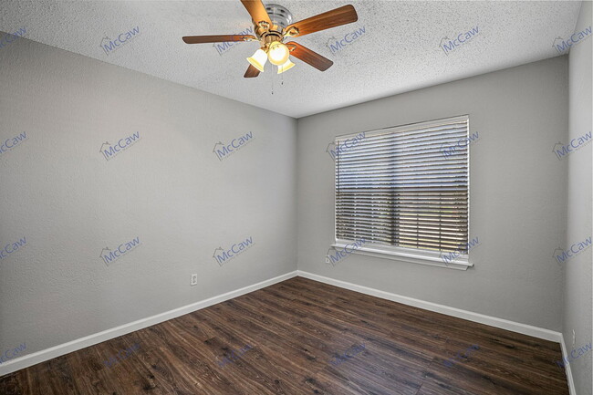 Building Photo - 2255 Nantucket Village Dr