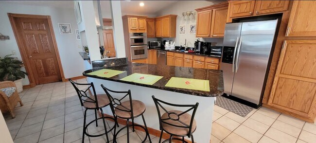 Building Photo - 503 Chambers St